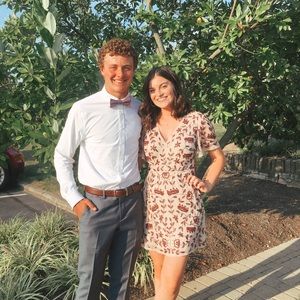 Meet your Posher, Ella